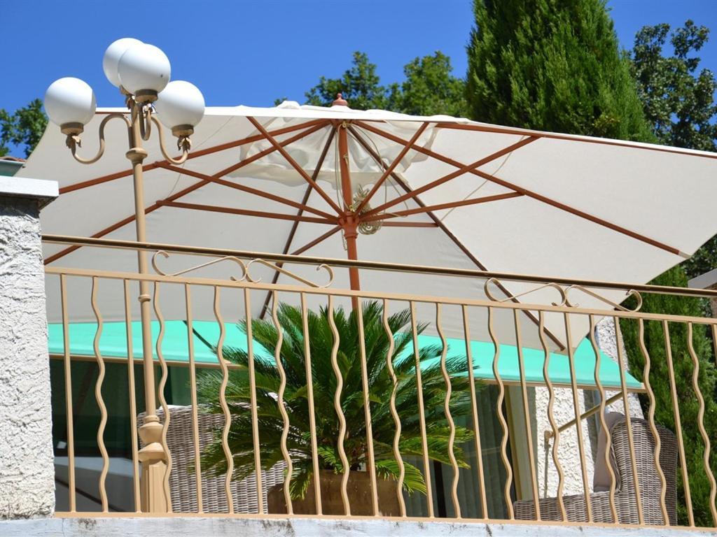 La Deviniere Donzère Exterior foto