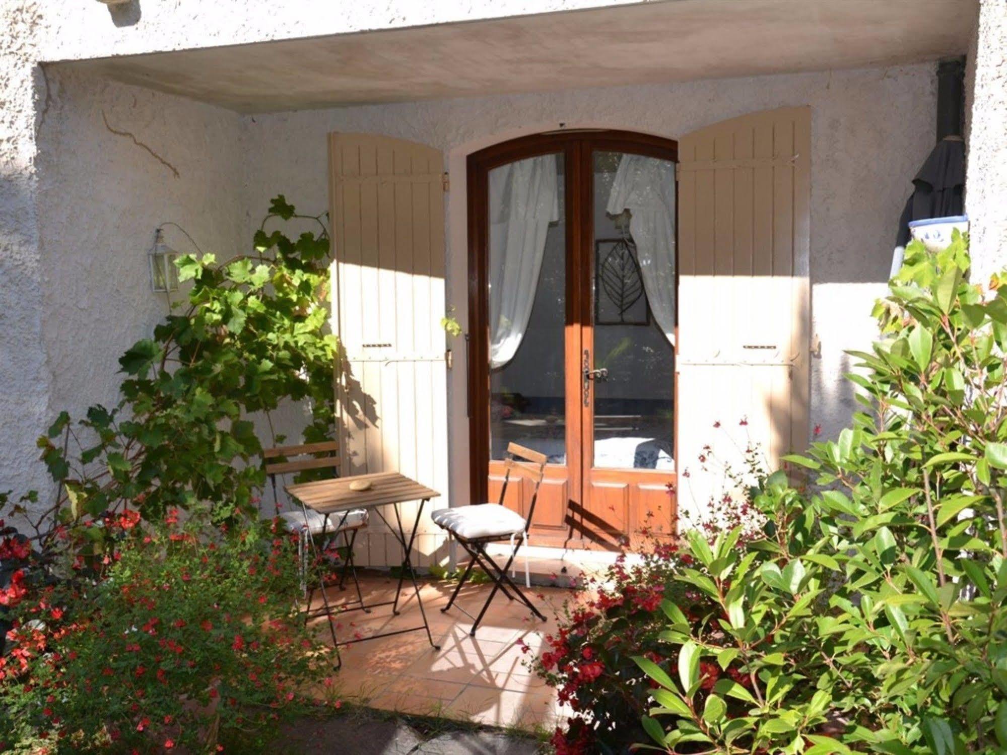 La Deviniere Donzère Exterior foto